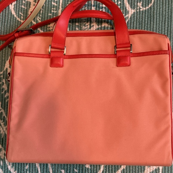 TUMI Laptop Case. Vibrant 2 tone orange/cantalope colors. Shoulder strap. EUC. - Picture 3 of 16